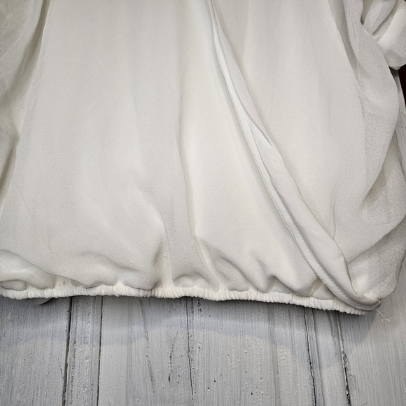 Bobeau Womens Off-White Polyester Wrap-style Embroidered Boho Blouse L - Picture 4 of 6